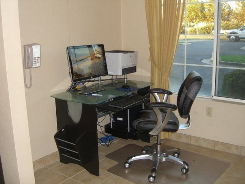 Best Western Brentwood Inn Facilities photo